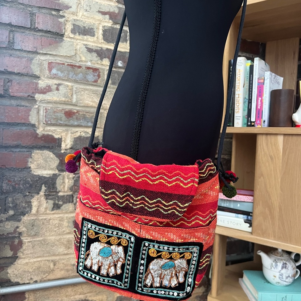Bohemian Red Elephant Embroidered Sequin Crossbody Bag